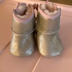 UGG Australia Jesse Bow II Baby Girls Metalic Gold Boots
